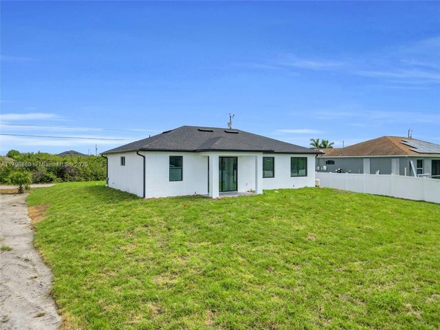 4115 20th ST SW, Lehigh Acres, FL 33397