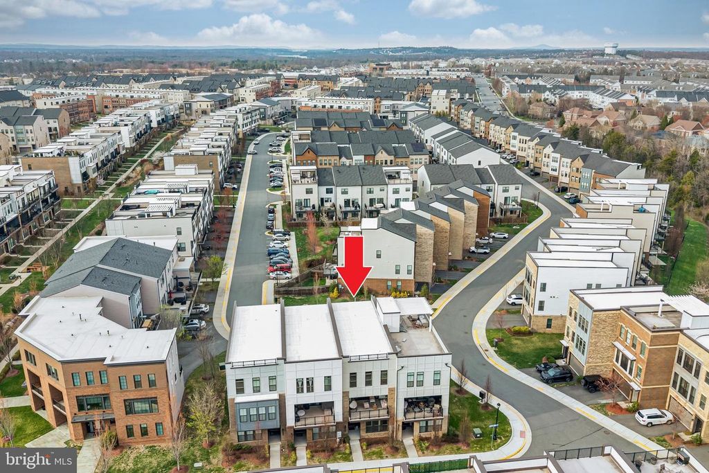 23117 COTTONWILLOW SQ, Brambleton, VA 20148