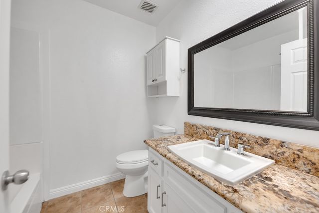 17847 Beneda Ln 16, Canyon Country, CA 91351