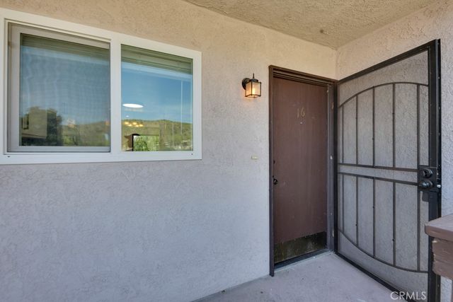 17847 Beneda Ln 16, Canyon Country, CA 91351