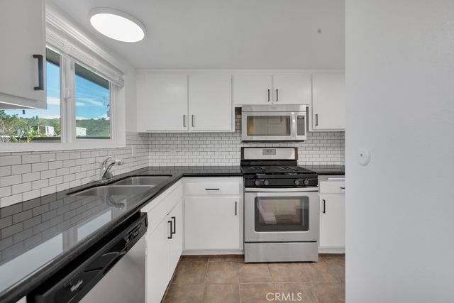 17847 Beneda Ln 16, Canyon Country, CA 91351