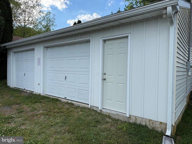 122 W SUMMIT ST, Mohnton, PA 19540
