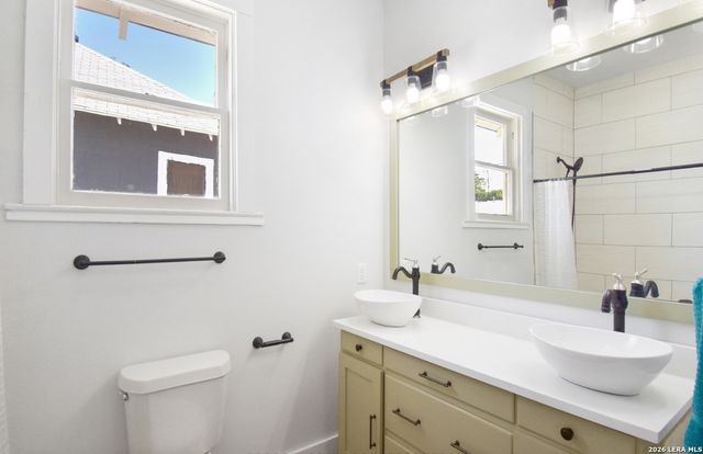 823 palmetto, San Antonio, TX 78202