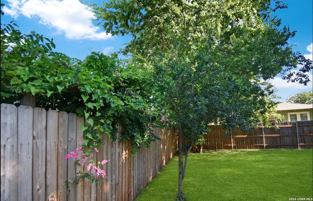 823 palmetto, San Antonio, TX 78202