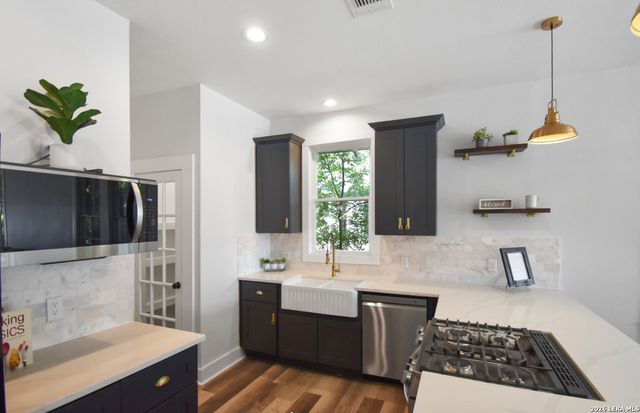 823 palmetto, San Antonio, TX 78202