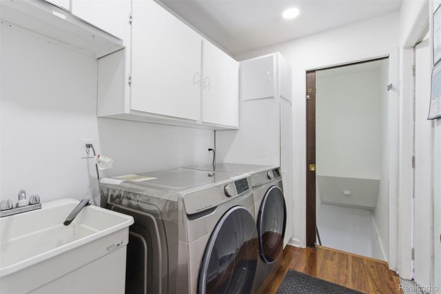 38737 Woodmont Drive, Sterling Heights, MI 48310