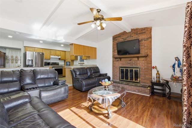 38737 Woodmont Drive, Sterling Heights, MI 48310