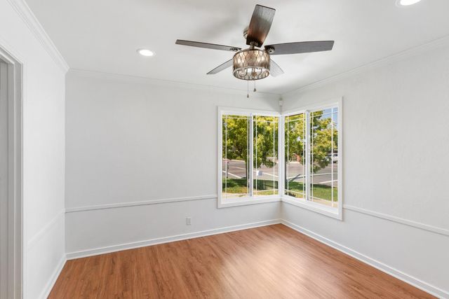 1006 W Benjamin Holt Dr, Stockton, CA 95207