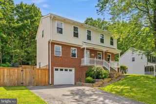 6109 PLAINVILLE LN, Woodbridge, VA 22193
