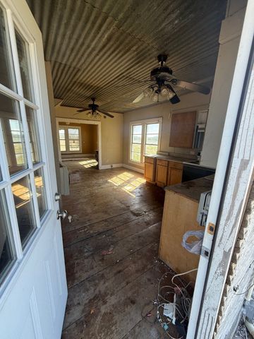2251 County Road 142, Lawn, TX 79530