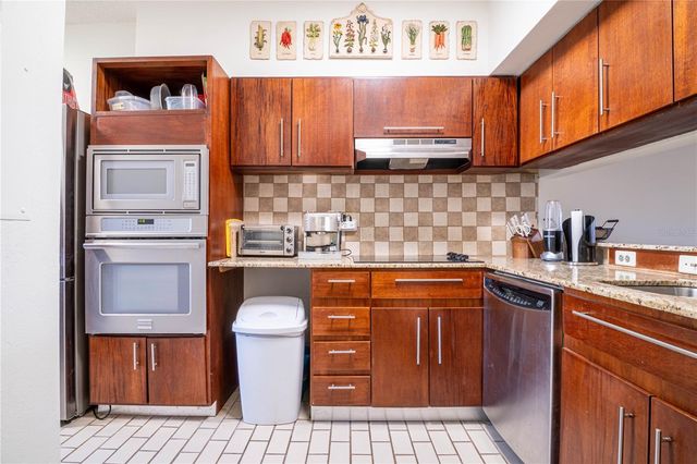 180 CRESCENT COVE COVE SE 97, Humacao, PR 00791