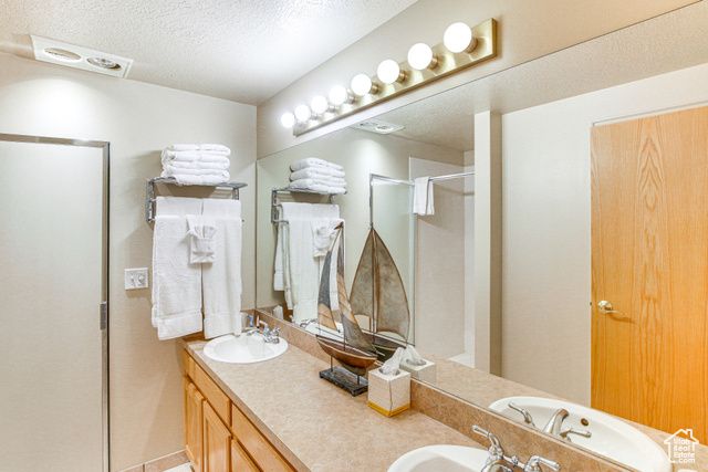 40 N CHRISTA CIR, Garden City, UT 84028