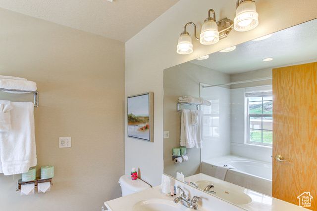 40 N CHRISTA CIR, Garden City, UT 84028