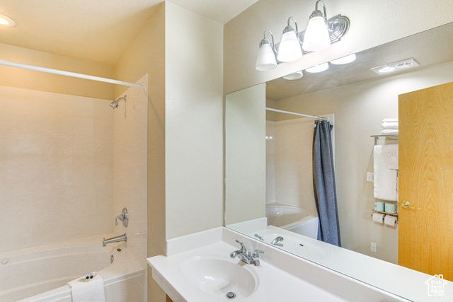 40 N CHRISTA CIR, Garden City, UT 84028