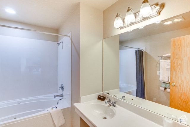 40 N CHRISTA CIR, Garden City, UT 84028