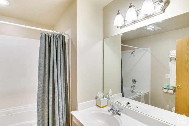 40 N CHRISTA CIR, Garden City, UT 84028