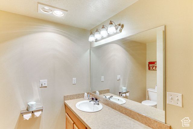 40 N CHRISTA CIR, Garden City, UT 84028