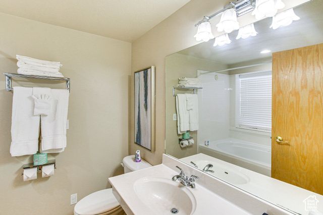 40 N CHRISTA CIR, Garden City, UT 84028