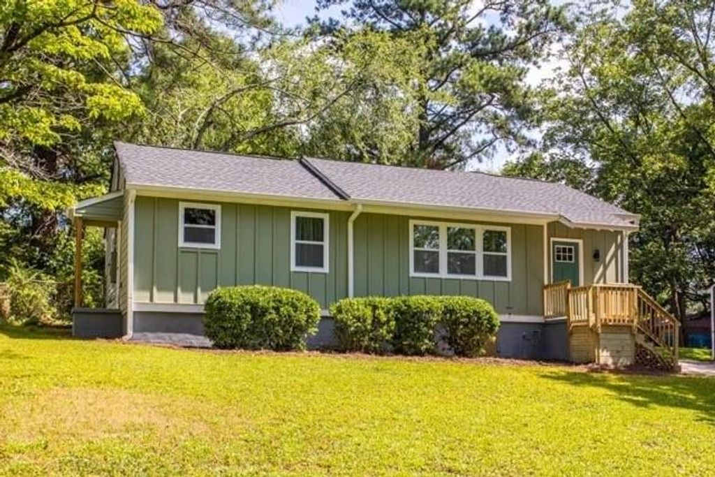 2235 Baker NW Road, Atlanta, GA 30318