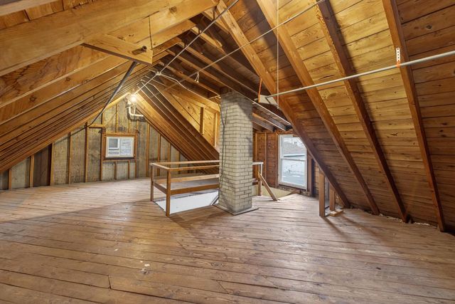 1617 S 52nd STREET, West Milwaukee, WI 53214