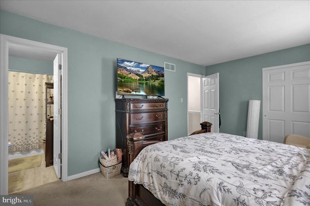 119 CARRIAGE DR, Wernersville, PA 19565