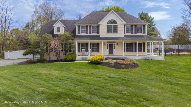 12 Ridgeview Lane, Marlboro, NY 12542