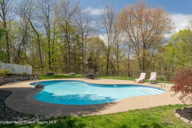 12 Ridgeview Lane, Marlboro, NY 12542