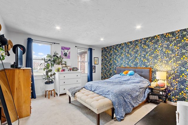 350 Neponset M, Canton, MA 02021
