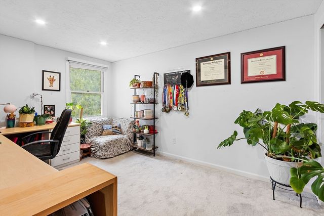 350 Neponset M, Canton, MA 02021