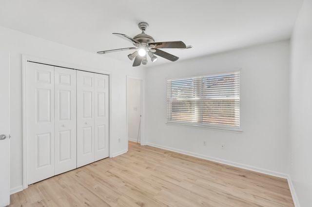 8557 S Waccamaw Court, North Charleston, SC 29406