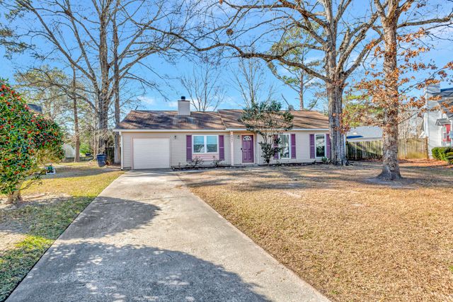 8557 S Waccamaw Court, North Charleston, SC 29406