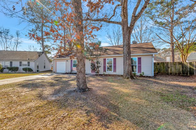 8557 S Waccamaw Court, North Charleston, SC 29406