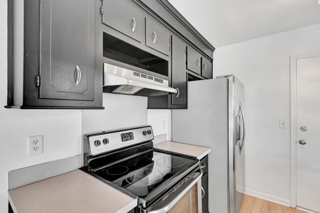 8557 S Waccamaw Court, North Charleston, SC 29406