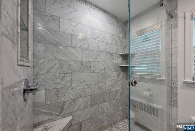 31 Stonefield Road, Glen Rock, NJ 07452