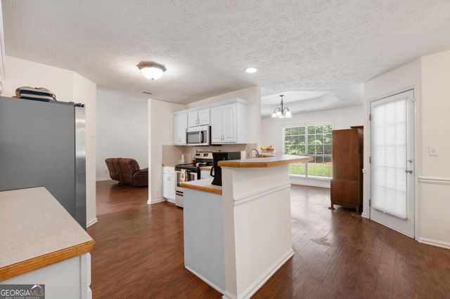 420 Ray Way, Jenkinsburg, GA 30234