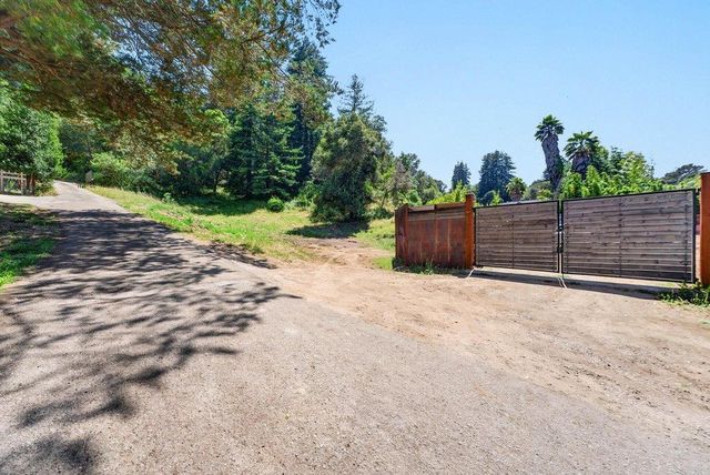 5177 Freedom Boulevard, Aptos, CA 95003