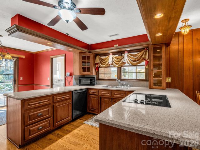 1867 Fruitland Road, Hendersonville, NC 28792