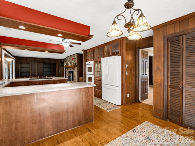 1867 Fruitland Road, Hendersonville, NC 28792