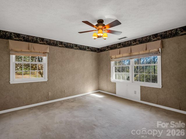 1867 Fruitland Road, Hendersonville, NC 28792