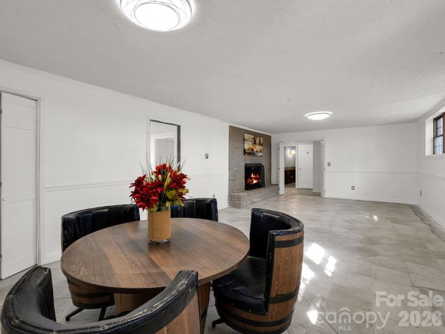 1867 Fruitland Road, Hendersonville, NC 28792