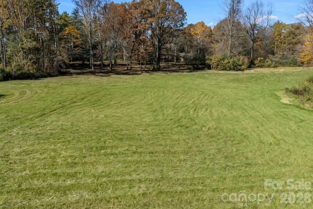 1867 Fruitland Road, Hendersonville, NC 28792