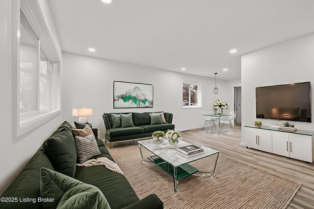 3417 Ethelwood Dr, Jeffersontown, KY 40299