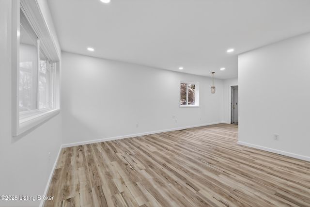 3417 Ethelwood Dr, Jeffersontown, KY 40299