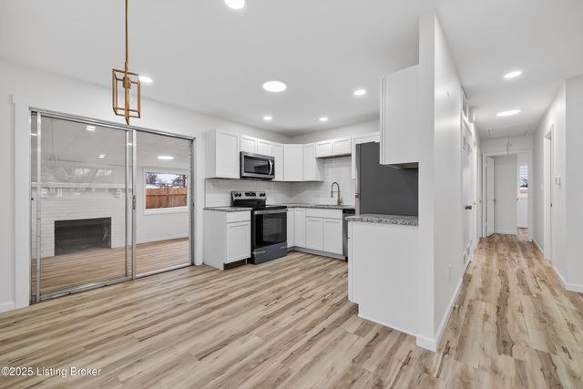 3417 Ethelwood Dr, Jeffersontown, KY 40299