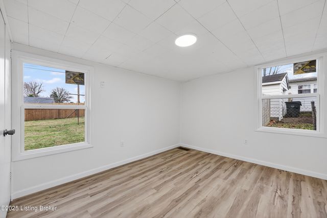 3417 Ethelwood Dr, Jeffersontown, KY 40299