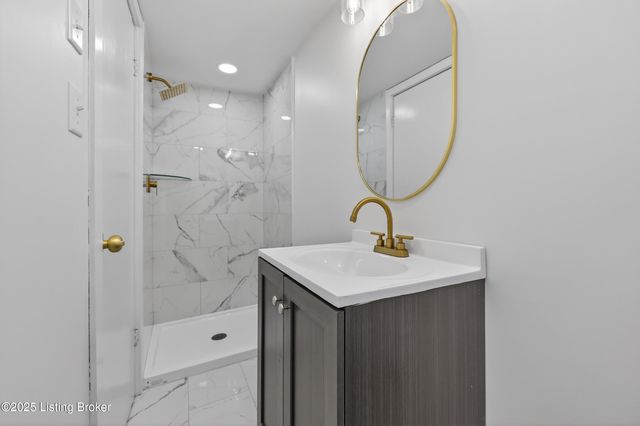 3417 Ethelwood Dr, Jeffersontown, KY 40299