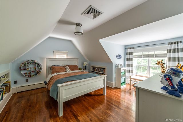 6 Stanford Court, Rhinebeck, NY 12572