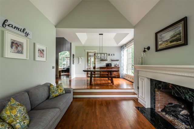 6 Stanford Court, Rhinebeck, NY 12572