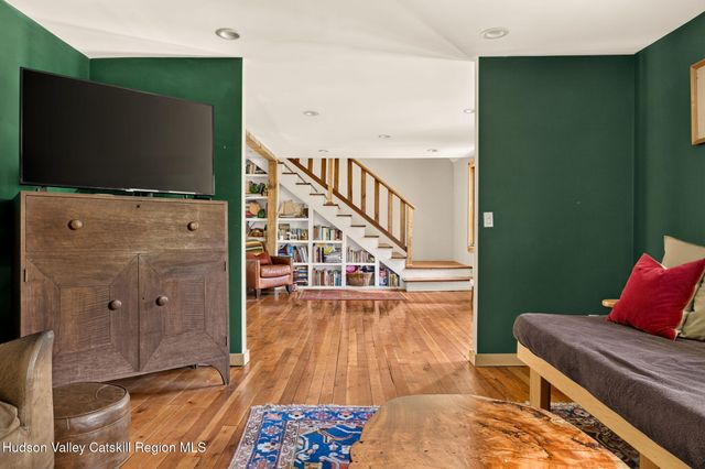 325 Morgan Hill Road, Hurley, NY 12443