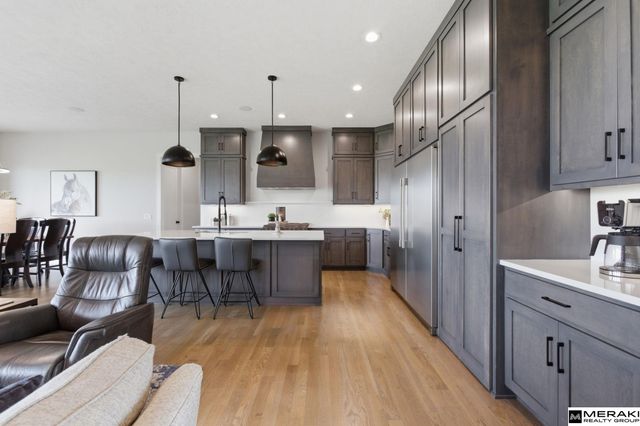 9859 S 98th Circle, Papillion, NE 68048